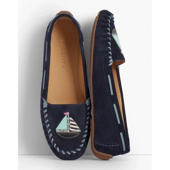 Talbots Everson Driving Moccasins Suede with Sailboat Appliqué Size 9.5 - Picture 1 of 12